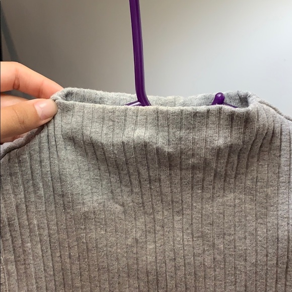 ZARA TANK SIZE M FITS LIKE A SMALL - Picture 2 of 4